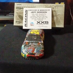 2005 Jeff Gordon Milestones Car Autograhed